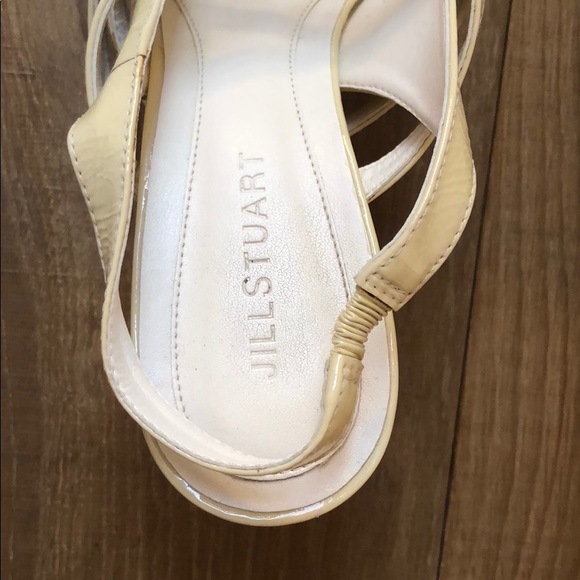 Jill Stuart Cream Leather Sandals Size 8 1/2 M - Picture 4 of 7